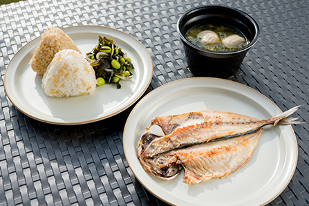 鴨川の朝は干物でスタート